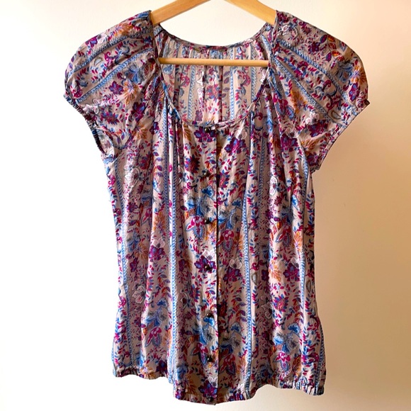 Romantic cap sleeve Banana Republic blouse - Picture 2 of 6